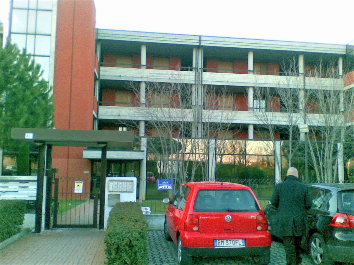 Casa Gisela Garda Fiordaliso 1 Apartment Desenzano del Garda Bagian luar foto