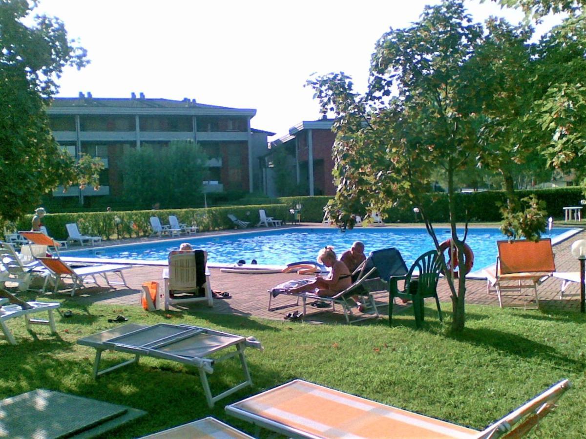 Casa Gisela Garda Fiordaliso 1 Apartment Desenzano del Garda Bagian luar foto