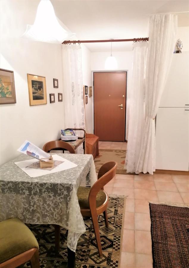 Casa Gisela Garda Fiordaliso 1 Apartment Desenzano del Garda Bagian luar foto