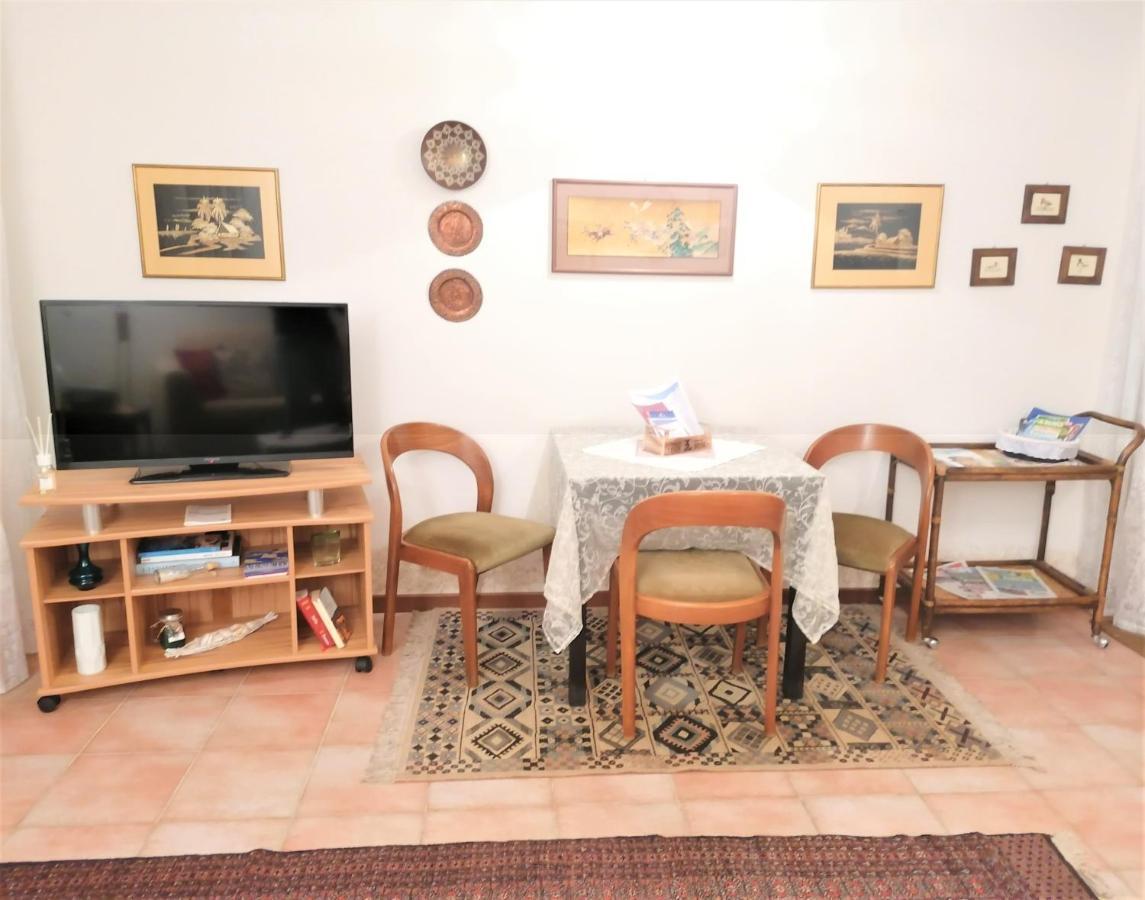 Casa Gisela Garda Fiordaliso 1 Apartment Desenzano del Garda Bagian luar foto