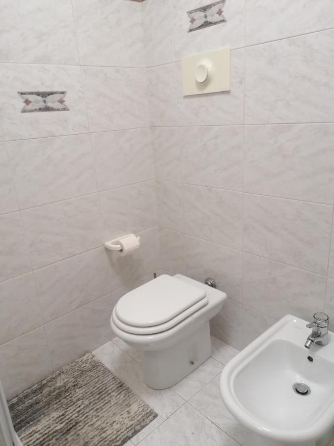 Casa Gisela Garda Fiordaliso 1 Apartment Desenzano del Garda Bagian luar foto