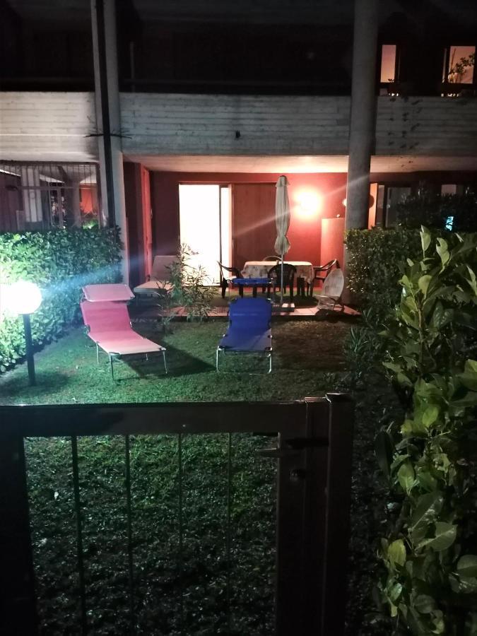 Casa Gisela Garda Fiordaliso 1 Apartment Desenzano del Garda Bagian luar foto