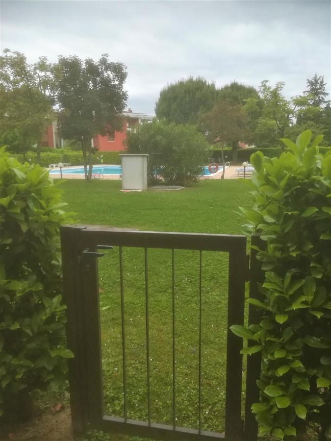 Casa Gisela Garda Fiordaliso 1 Apartment Desenzano del Garda Bagian luar foto